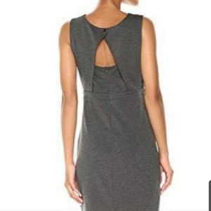 Cupcakes & Cashmere Dress Size M